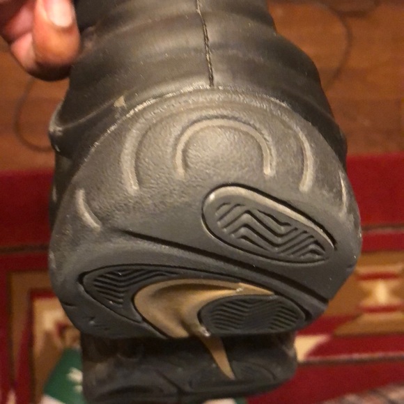 Shoes - Picture 2 of 3